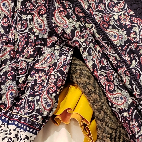 Boho Chic Peasant Top - Picture 5 of 8